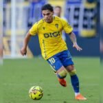 Coritiba avança por Brian Ocampo, atacante uruguaio do Cádiz
