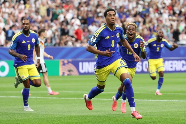 Curaçao quebra recorde de menor país a marcar gol em Copas do Mundo