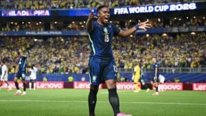 Endrick brilha em estreia na Copa e é chamado de "gênio" pela imprensa espanhola