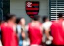 Flamengo mira centroavante, meia e lateral na janela; Boto explica dificuldade com a base