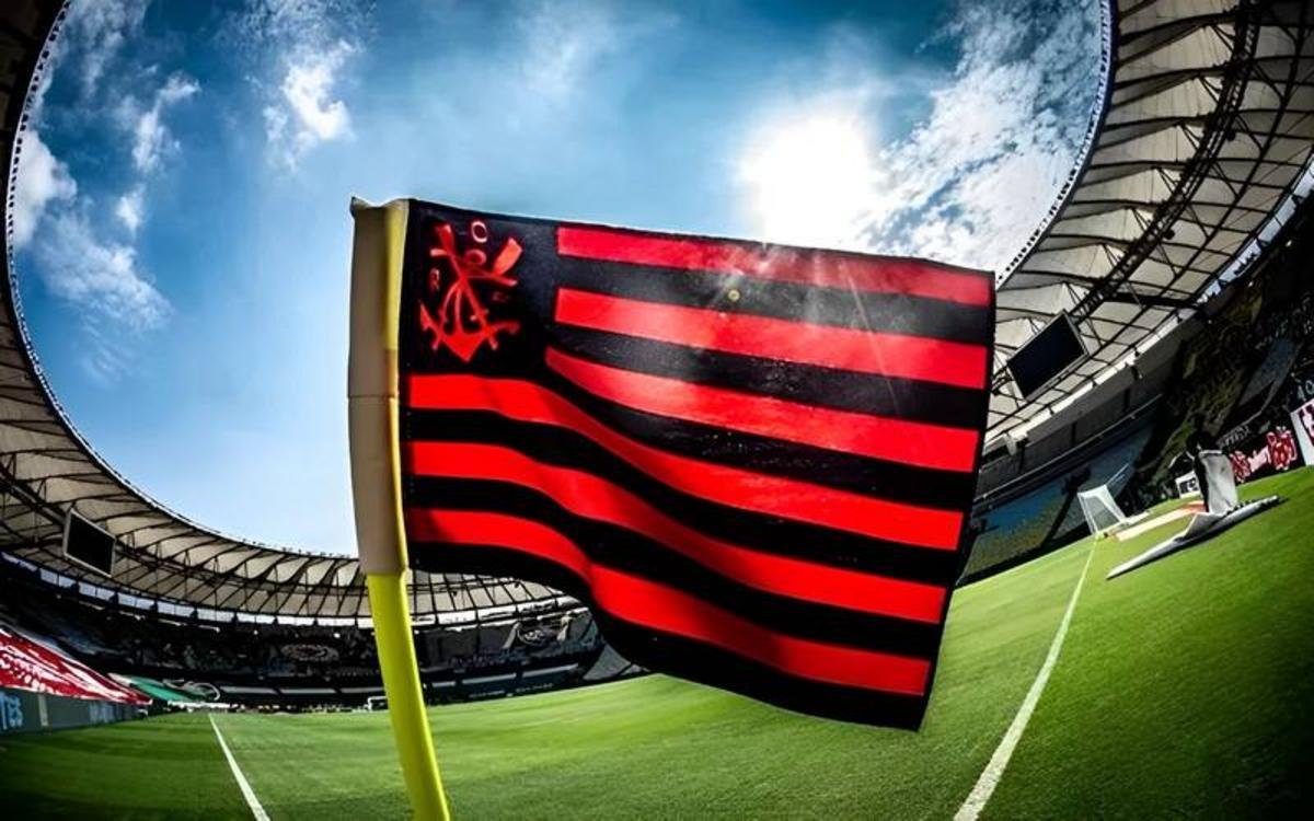 Flamengo monitora meia colombiano Nelson Deossa do Real Betis