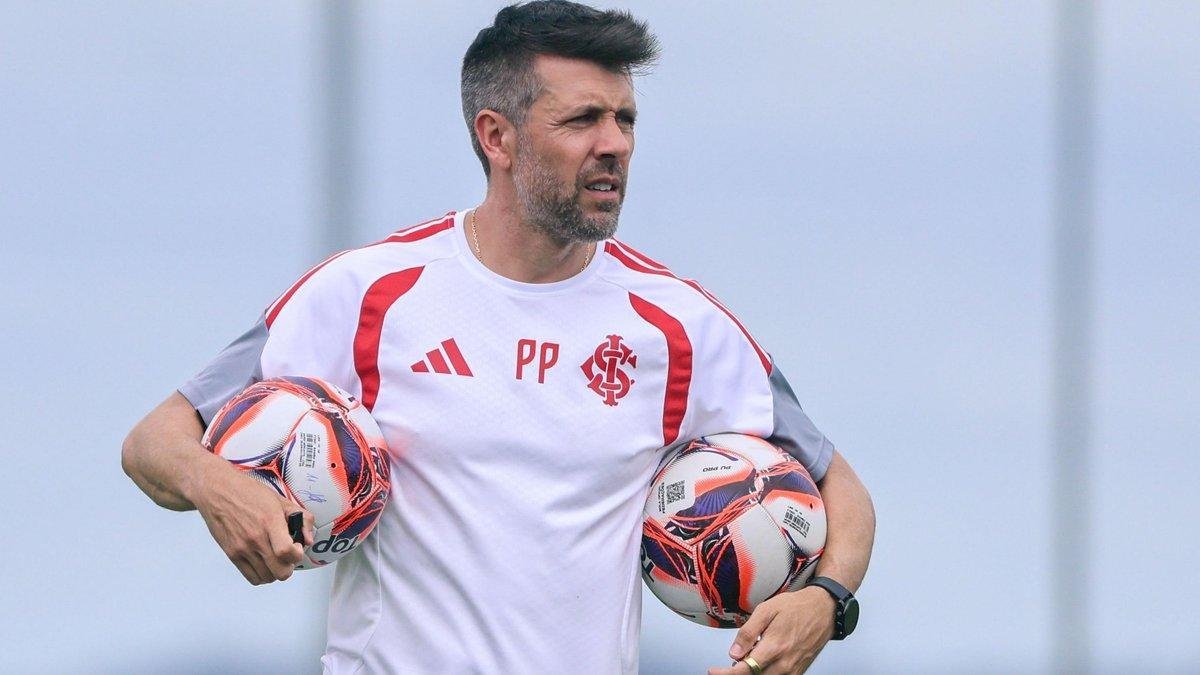 Flamengo vence São Paulo e se consolida no G-4 do Brasileirão