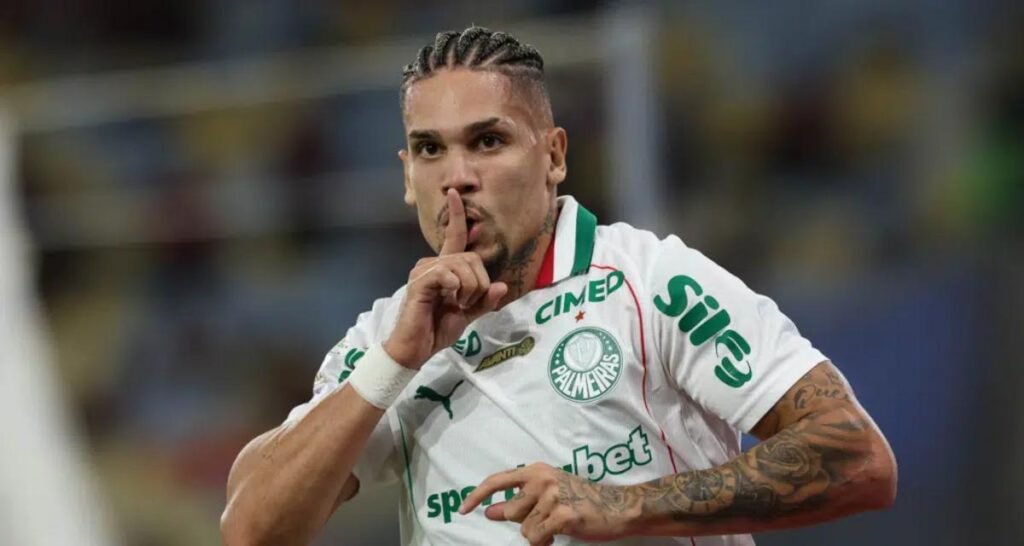Gesto obsceno contra Flamengo suspende Paulinho do Palmeiras no STJD