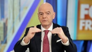 Infantino defende pausas para hidratação na Copa como 'puramente esportivas'
