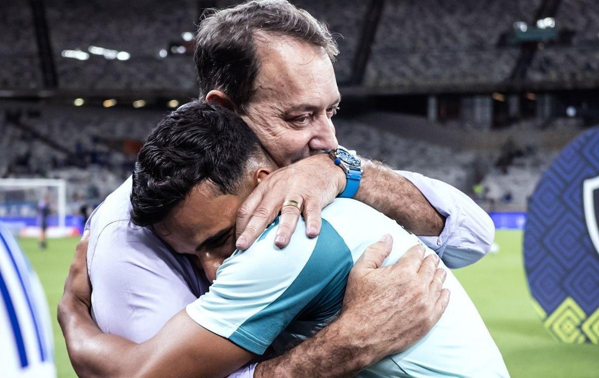 Interesse do Flamengo e bastidores da renovação de Kaiki no Cruzeiro