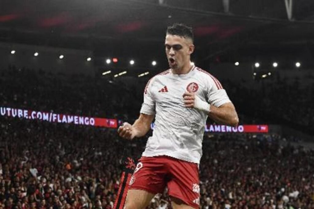 Internacional acerta venda de Rafael Borré ao River Plate por 2,5 milhões de dólares