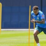 Neymar volta a treinar e pode jogar contra Escócia na Copa 2026