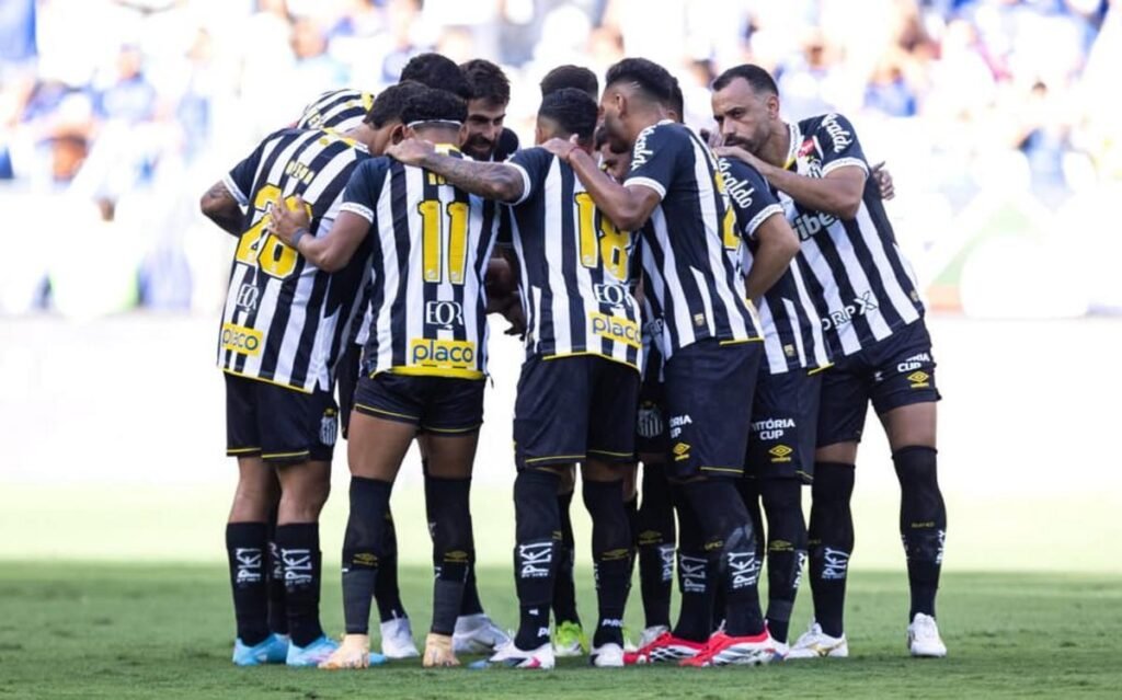 Nove jogadores do Santos ficam impedidos de atuar por outros clubes no Brasileirão