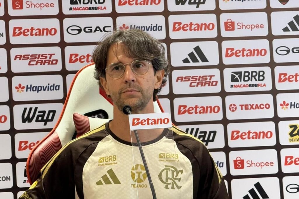 Novo técnico sub-20 do Fla cita Jesus e mira integração com equipe profissional