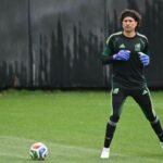 Ochoa abre o jogo e sugere aposentadoria do futebol após Copa