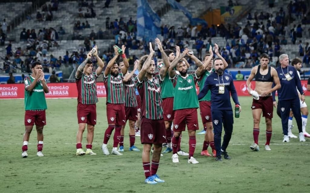 Para fazer caixa Fluminense tem lista de jogadores para vender na janela