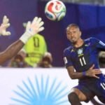 Raphinha fala da lesão e projeta volta rápida à Seleção na Copa