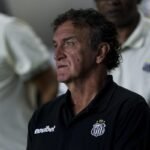 Santos prioriza contratação de laterais após sofrer com lesões e improvisos na temporada