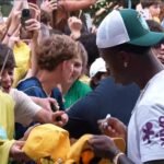 Seleção Brasileira chega a Houston com festa para enfrentar Japão na Copa 2026