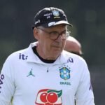 Seleção de Ancelotti busca time ideal em plena Copa do Mundo