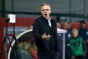 Técnico de Marrocos prevê "jogo enorme" contra Brasil na estreia da Copa
