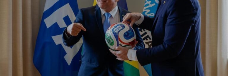 Tempestade com raios interrompe jogo da Copa do Mundo pela primeira vez
