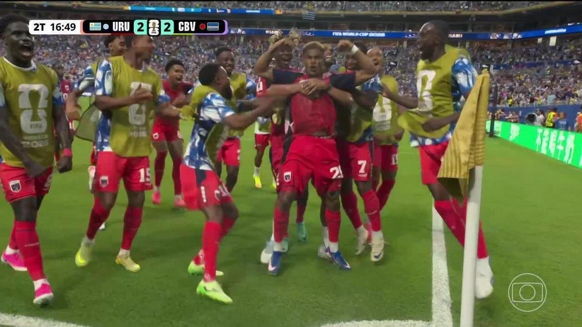 Uruguai empata com Cabo Verde em jogo emocionante pela Copa do Mundo
