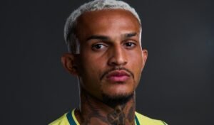 Wesley se lesiona em amistoso e Ancelotti aguarda exames para definir futuro na Copa