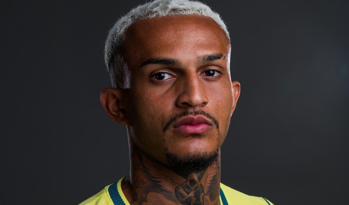 Wesley se lesiona em amistoso e Ancelotti aguarda exames para definir futuro na Copa
