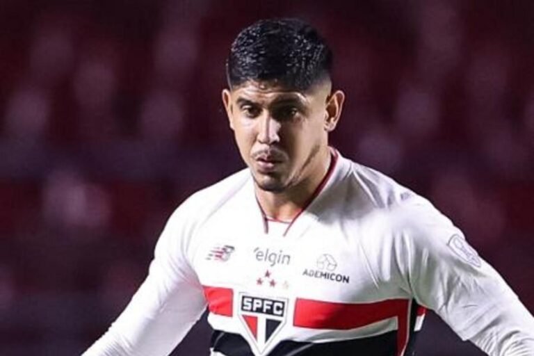 Alan Franco é emprestado pelo São Paulo ao Tigres do México
