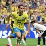Gabriel Martinelli celebrates a goal for the Brazil national team during a World Cup match. Photo: Reproduction / CNN Brasil