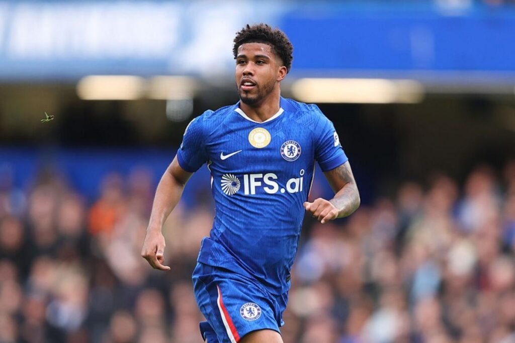 Andrey Santos encaminha acerto com Manchester United para substituir Casemiro