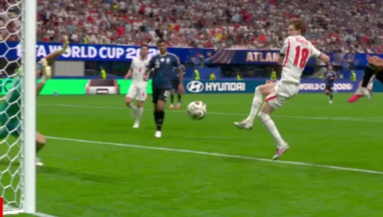 Anthony Gordon marca para a Inglaterra contra Argentina e cala críticos na semifinal