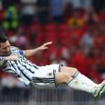 Argentina captain Lionel Messi is hoisted into the air by his teammates as they celebrate the 3-2 comeback victory over Egypt, which qualified Argentina for the 2026 World Cup quarterfinals — Photo: Carlos Barria/Reuters