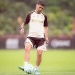 Arrascaeta está de volta: Flamengo divulga relacionados para pegar Chapecoense no Brasileirão