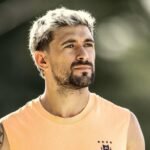 Arrascaeta inicia treinos no Flamengo enquanto elenco aguarda retorno gradual de convocados da Copa