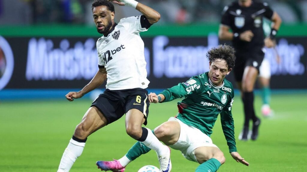 Atlético-MG derruba invencibilidade de um ano do Palmeiras em casa no Brasileirão