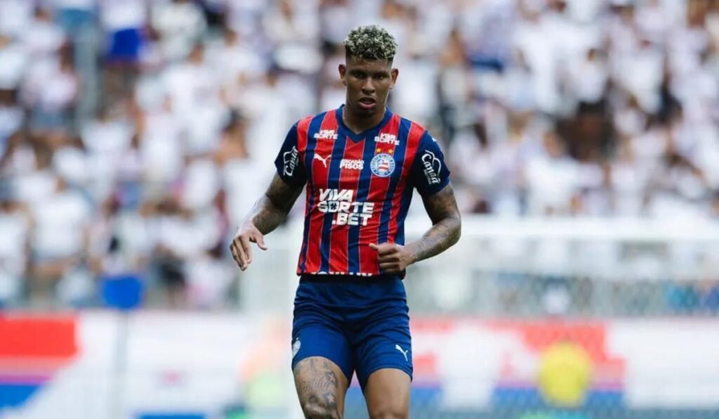 Bahia garante zagueiro Marcos Victor até 2029 com novo contrato