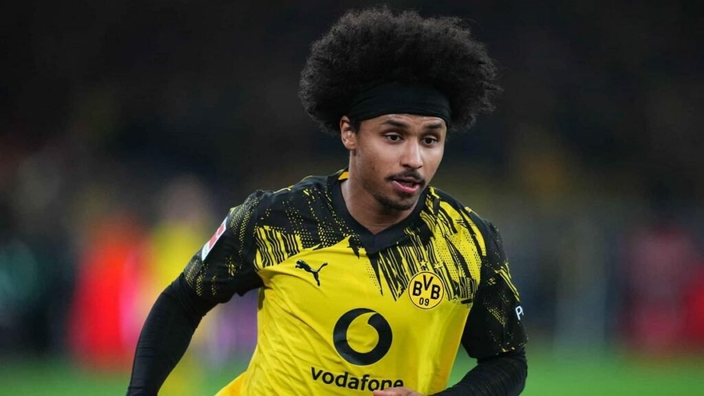Barcelona fecha contratação de Adeyemi por 30 milhões de euros