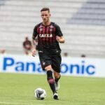 Léo Pereira in 2018, for Athletico (Credit: Geraldo Bubniak/AGB)