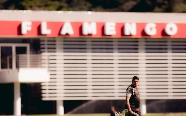 Flamengo training at the Ninho do Urubu facility (Photo: Adriano Fontes / Flamengo)