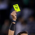 Cartão amarelo do futebol brasileiro ganha publicidade inédita da Yelum Seguros