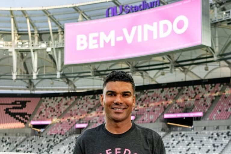 Casemiro assina com Inter Miami e jogará ao lado de Messi até 2027