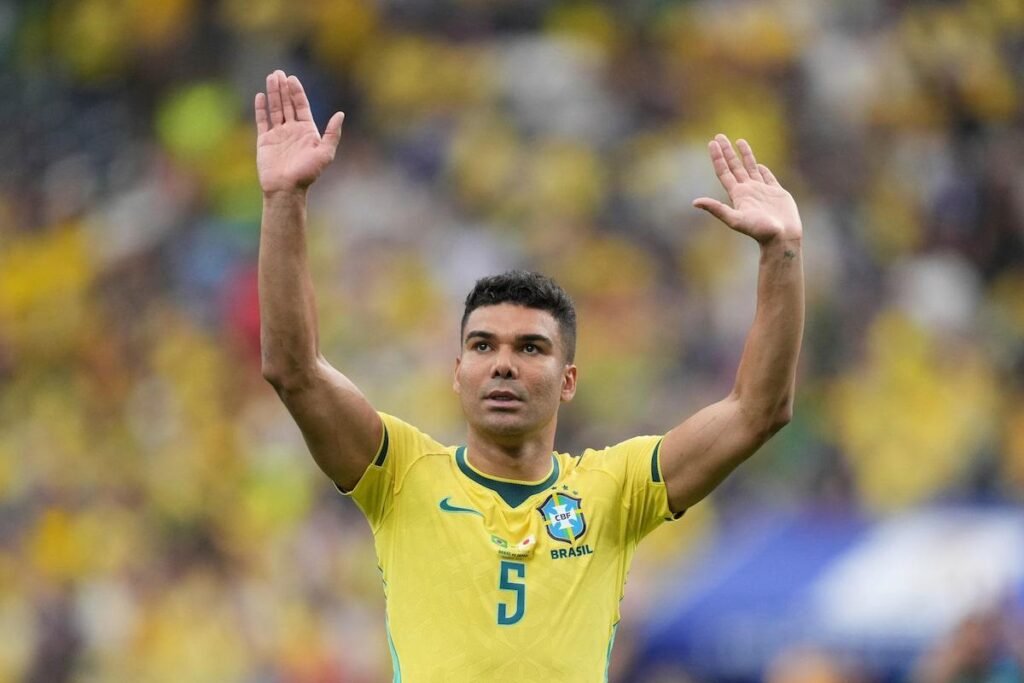 Casemiro lidera ranking da Fifa como melhor defensor da Copa