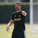 Chelsea contrata Morgan Rogers em negócio recorde, superando Arsenal