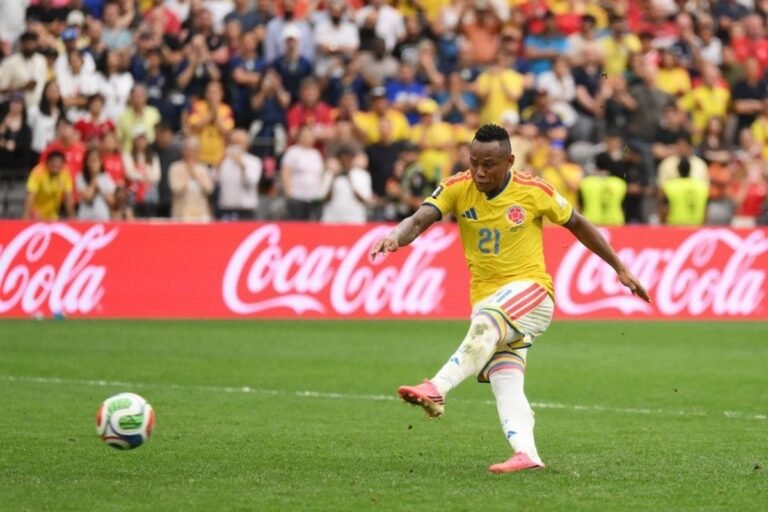 Campaz, a Colombian national team player, received threats after the team's World Cup elimination. Photo: David Ramos/Getty Images/AFP
