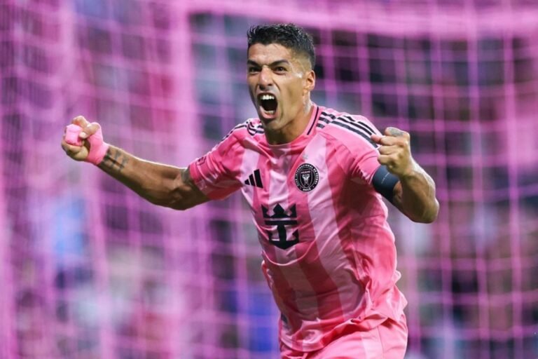 Com Casemiro no camarote, Suárez faz 2 e Inter Miami supera estreia apagada de Lewandowski