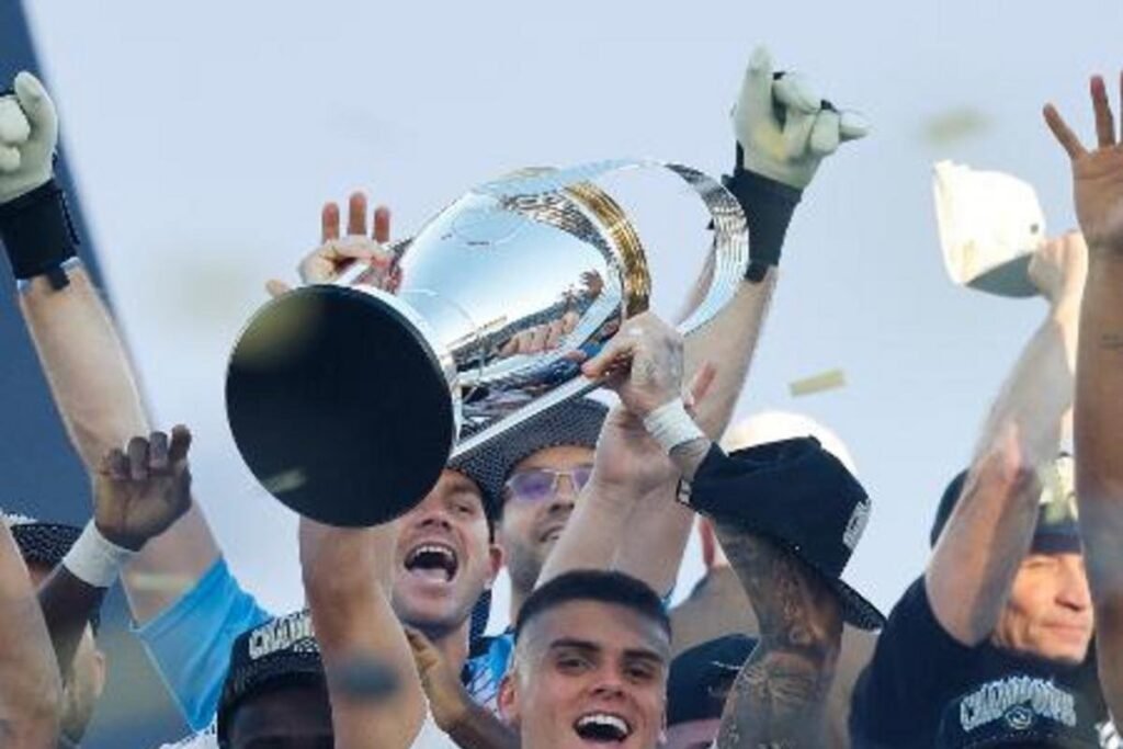 Cruzeiro Nears Million-Dollar Deal for Gabriel Pec from LA Galaxy
