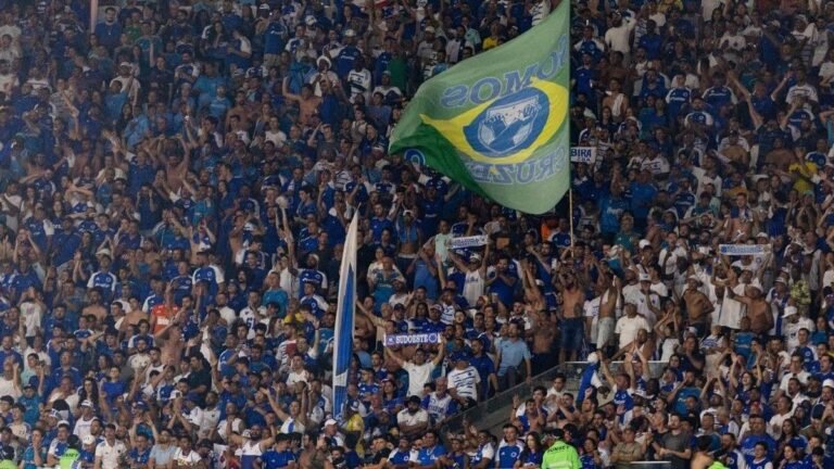 Cruzeiro fans at Maracanã – Photo: Thais Magalhães/Cruzeiro