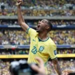 Rayan celebrates Brazil national team's victory over Japan at the World Cup. Photo: Rafael Ribeiro / CBF