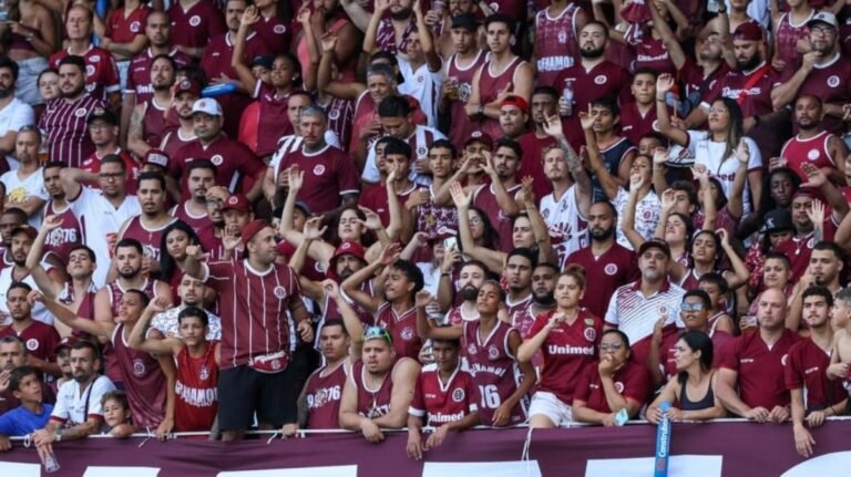 Desportiva fans at Engenheiro Araripe stadium (Photo: Henrique Montovanelli/FES)