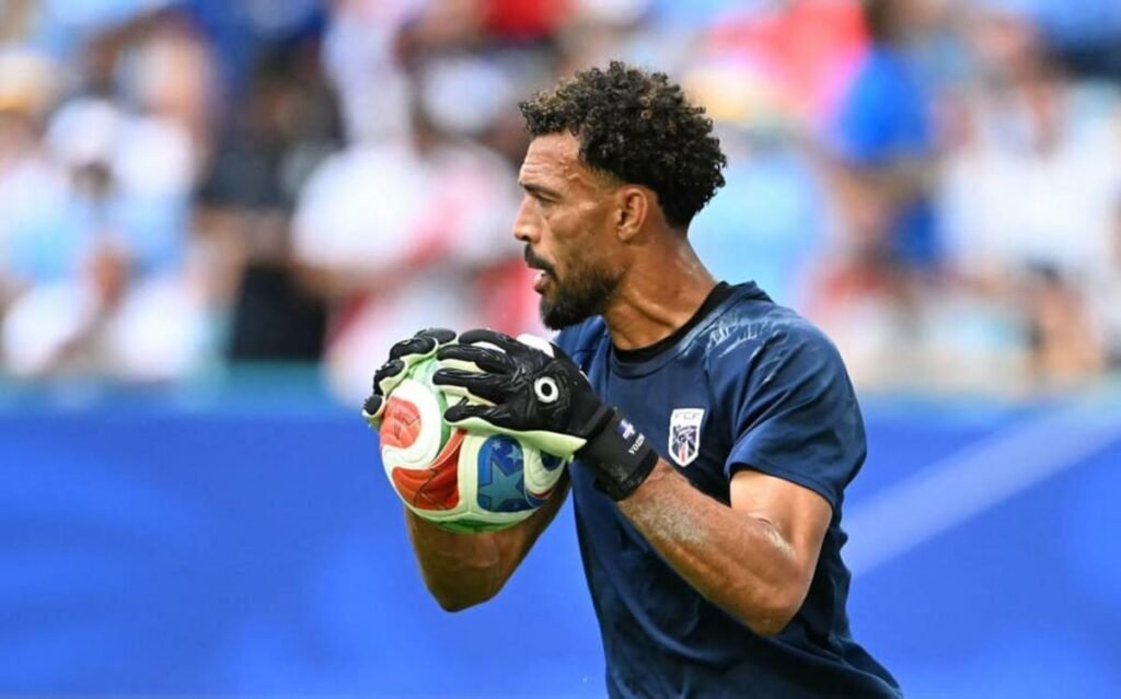 Destaque de Cabo Verde na Copa, goleiro Vozinha admite desejo de atuar no Brasil