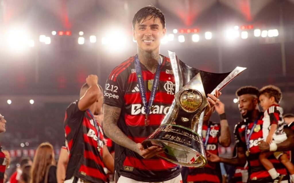 Estafe de Pulgar confirma acordo com clube árabe e coloca saída do Flamengo em xeque