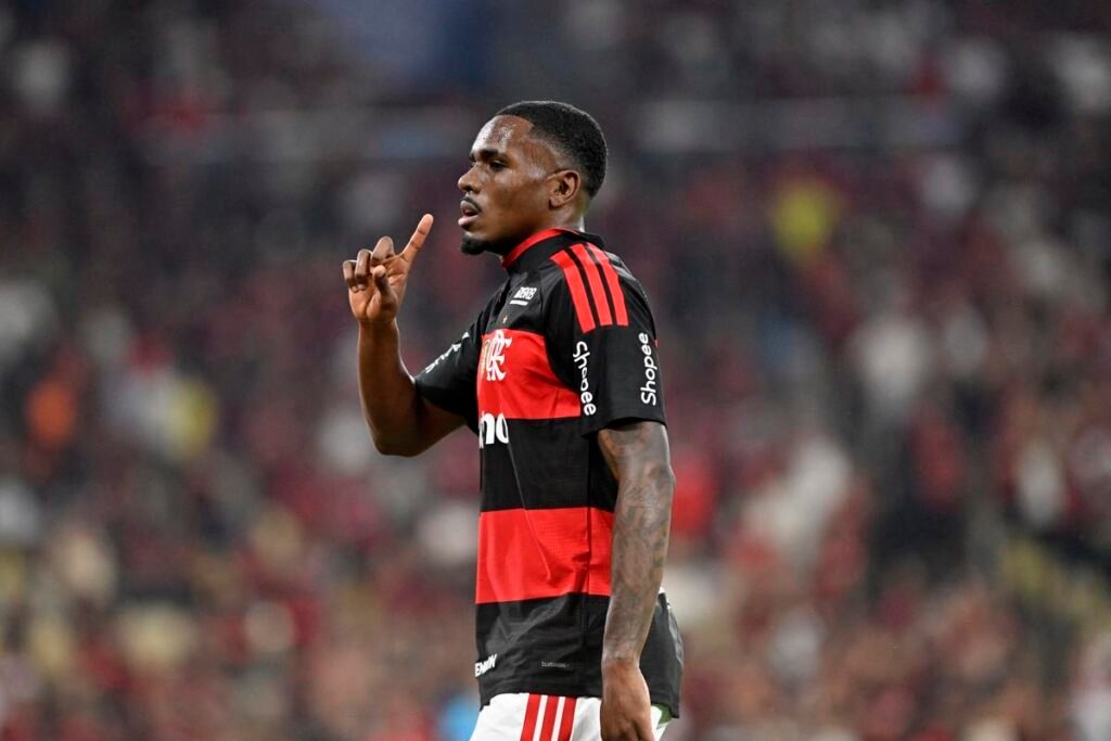 Evertton Araújo detalha evolução com Jardim e mantém foco no Flamengo