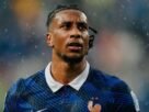 The French national team's appeal to overturn Michael Olise's yellow card from the match against Paraguay was rejected by FIFA. Coach Didier Deschamps stated that the governing body confirmed the caution for the forward would be upheld.